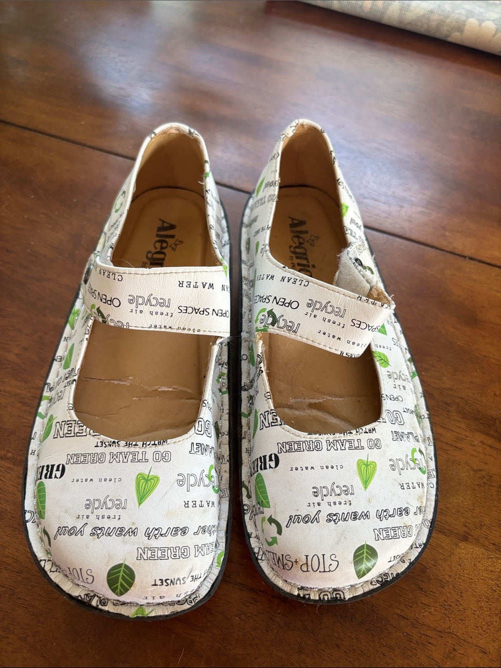 Alegria Women’s White and Green Eco-Print Mary Janes